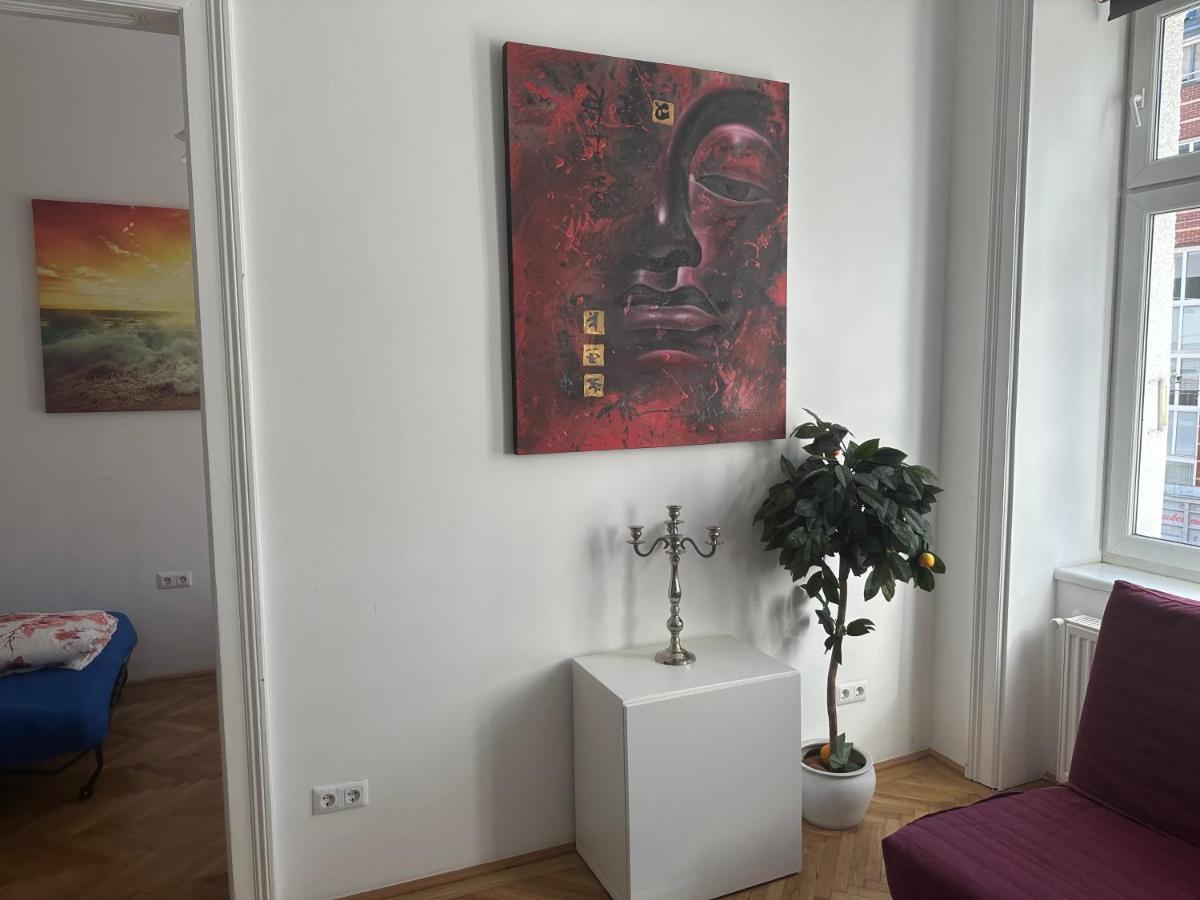 City Apartment Wina Bagian luar foto
